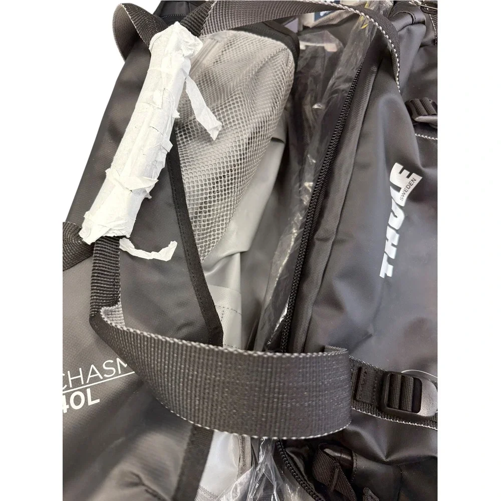 Thule Chasm 40L Duffel Bag Backpack Black Small Weather Resistant 2-in-1 NWTs